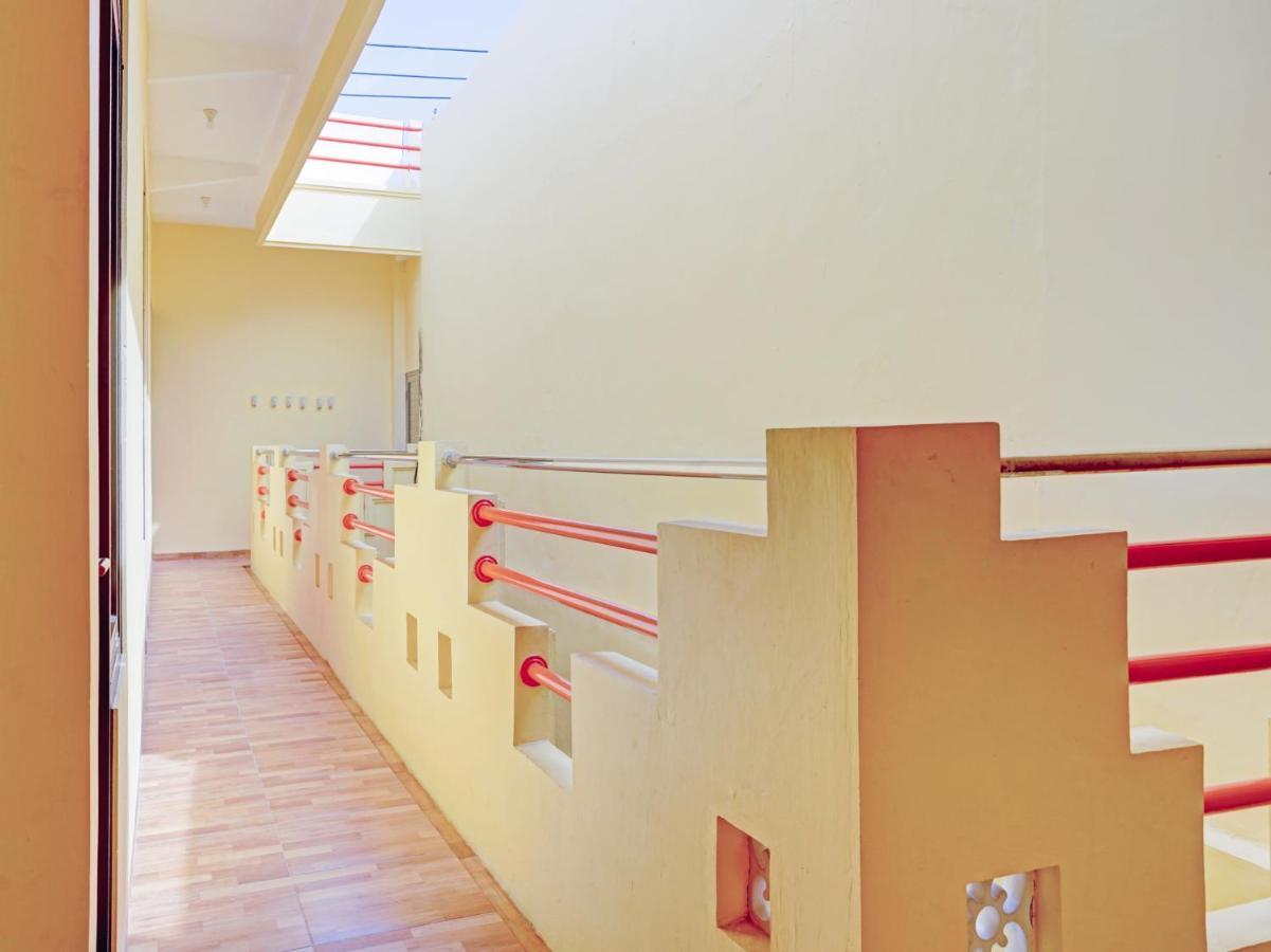 Reddoorz Syariah Near Jembatan Merah Plaza Krembangan ภายนอก รูปภาพ